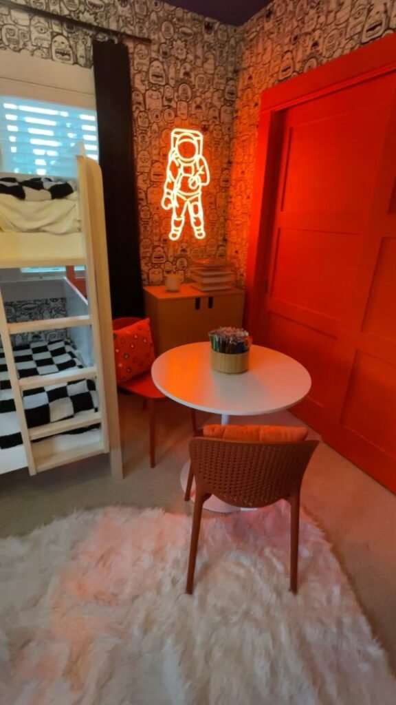 ec14cb65 b7e7 48a1 afac 2e04e8dfce30